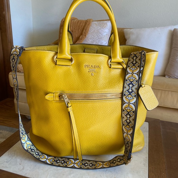 Prada Bag w/ 2 long crossbody straps - Picture 2 of 16